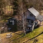Feriehus Large Home, Jacuzzi, Sauna, Salt Cave Lipusz