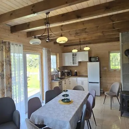 Large Home, Jacuzzi, Sauna, Salt Cave Feriehus *